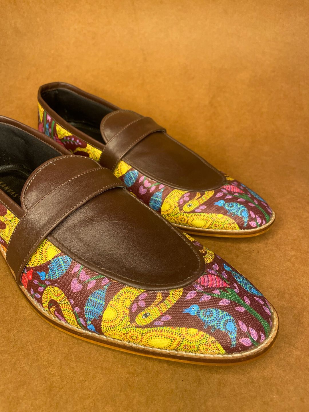 Adhi Bhil Art Loafers