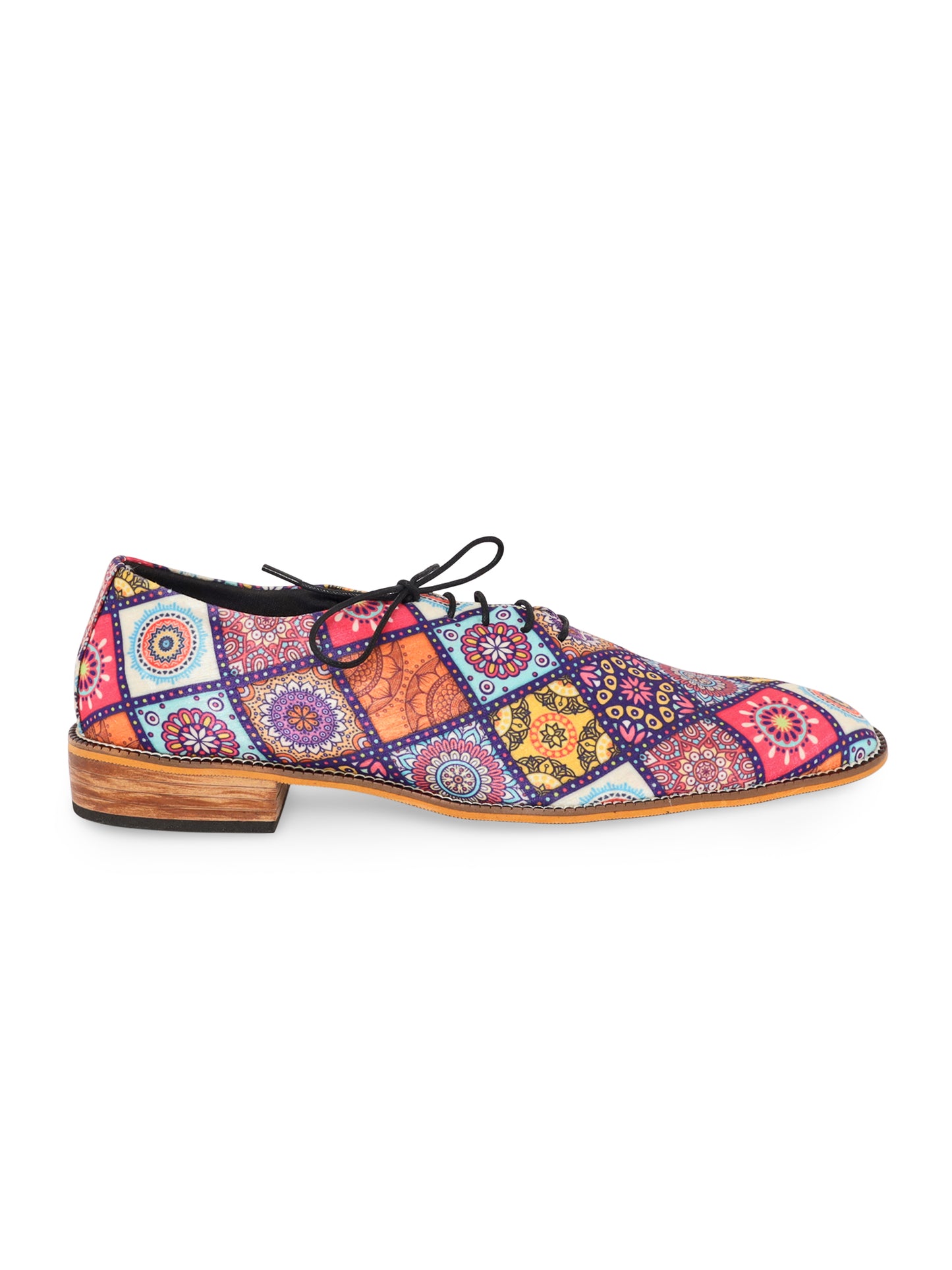 Bhil Work Mandala Tappered Shoes