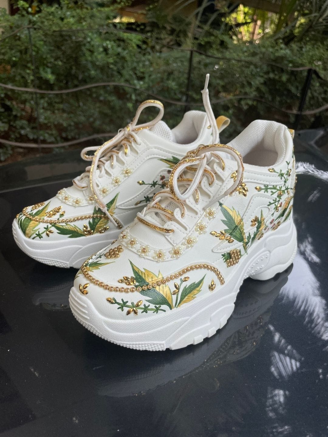 Kanvas Ethnic Festive White Hand Painted Kanvas Sneakers