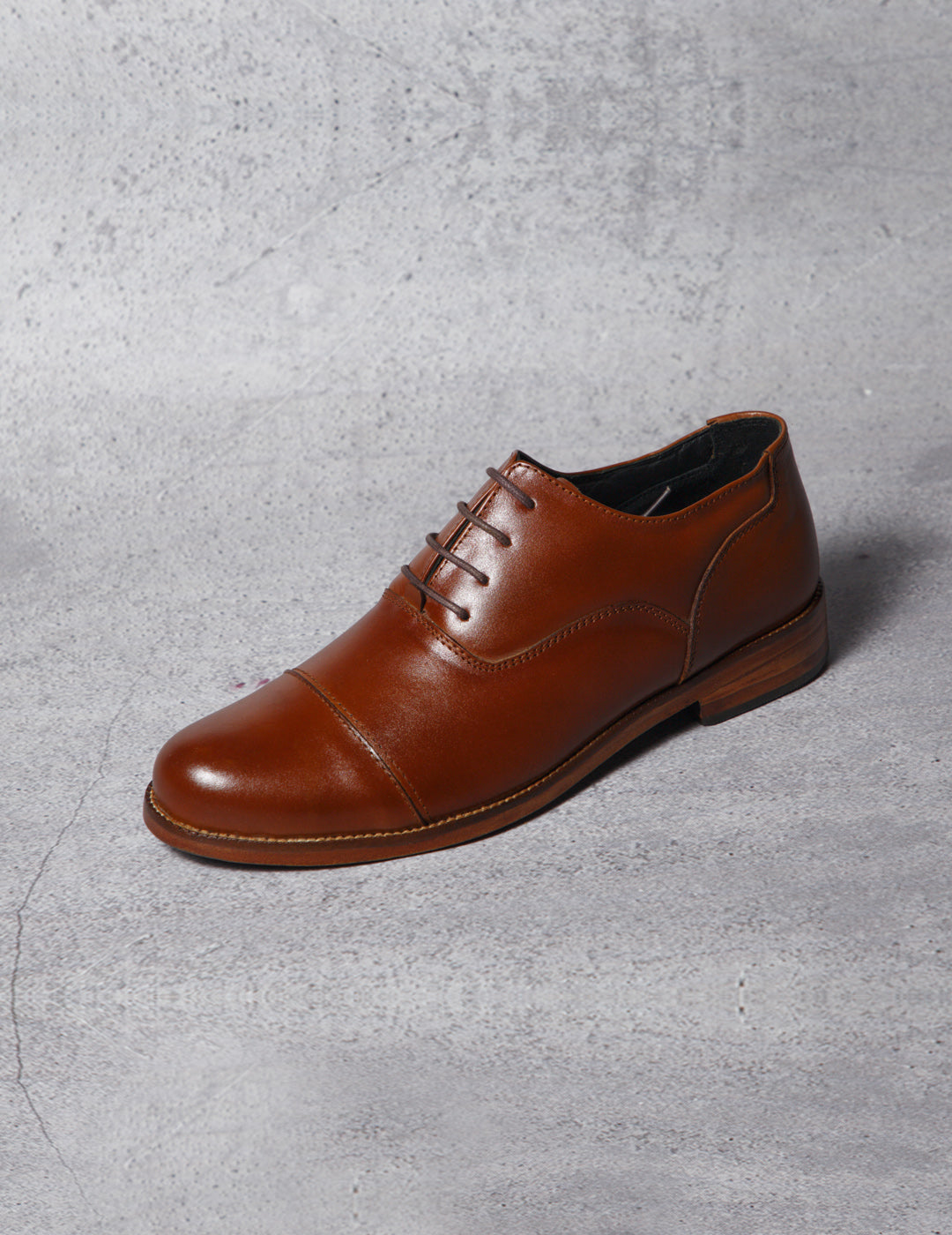 vintage design leather shoes