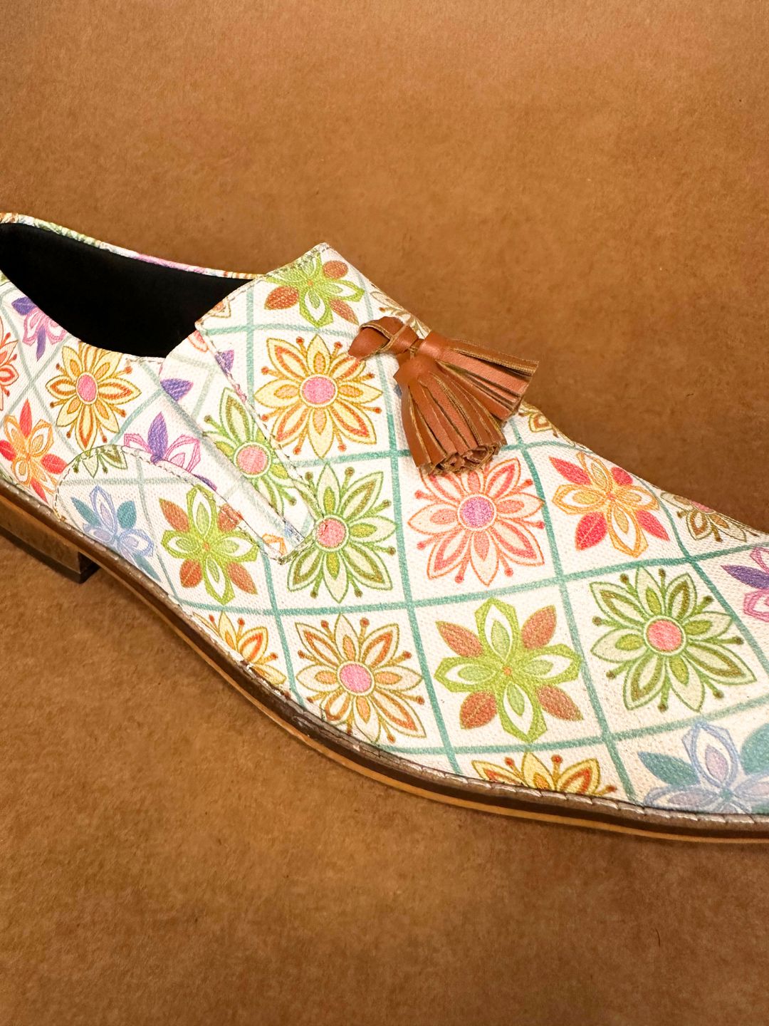 Vidyot Bhil Art  Loafers