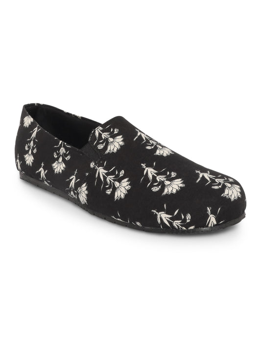 Black Traditional Butta Moccasins