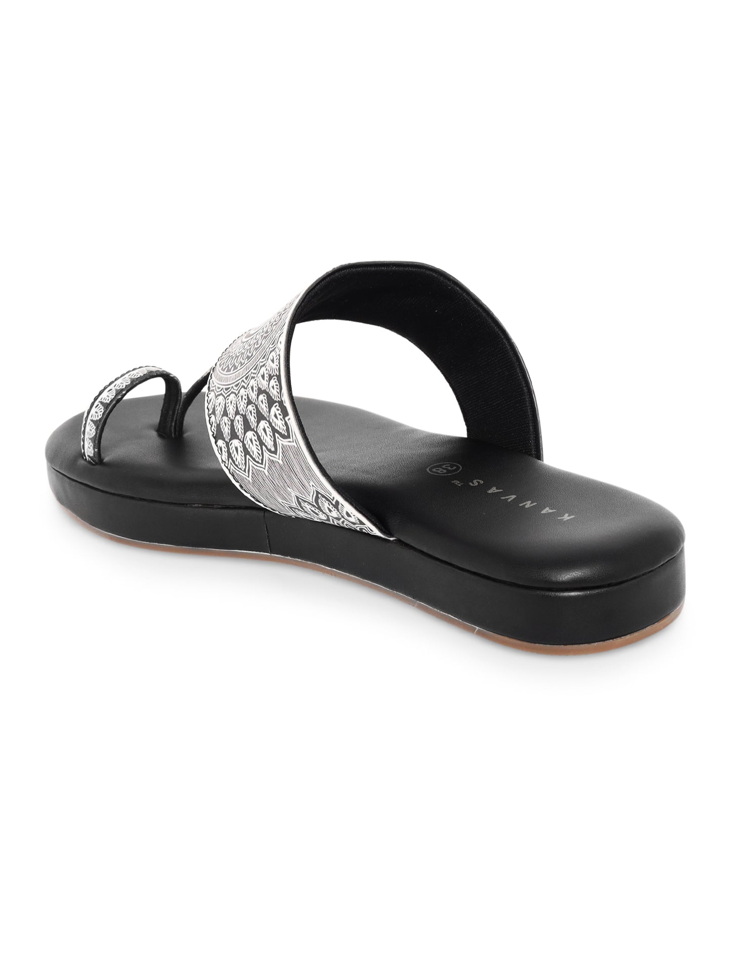 Grace Handcrafted Kolhapuris