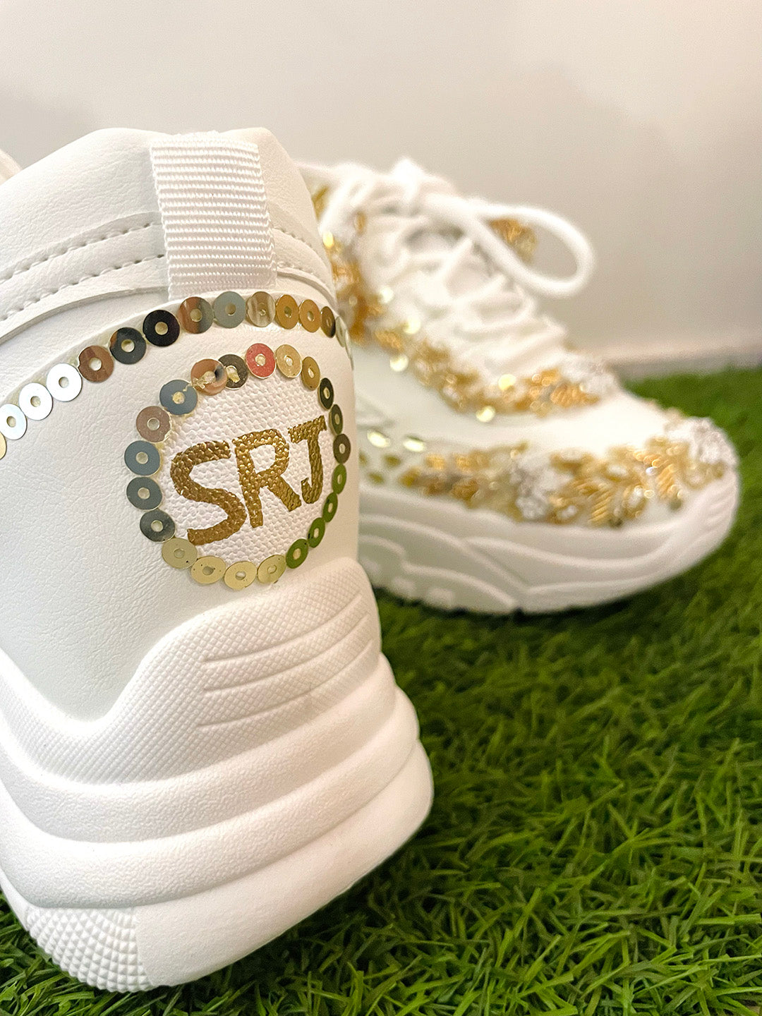 Skechers top embroidered shoes