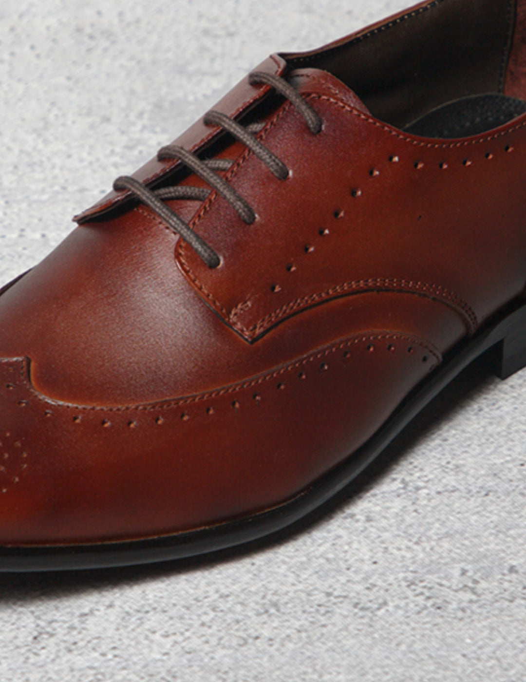 Dark sales red brogues